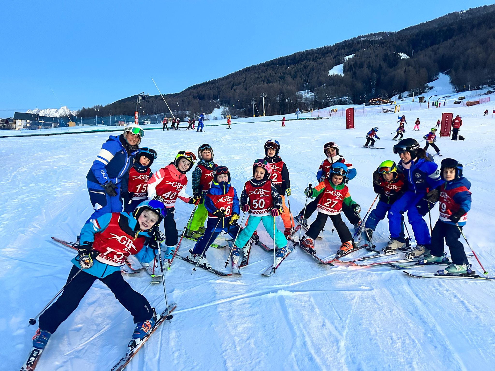 Kids Ski Lessons (6-13 y.) for Kids with Experience from Scuola di Sci Full Sky Aprica.