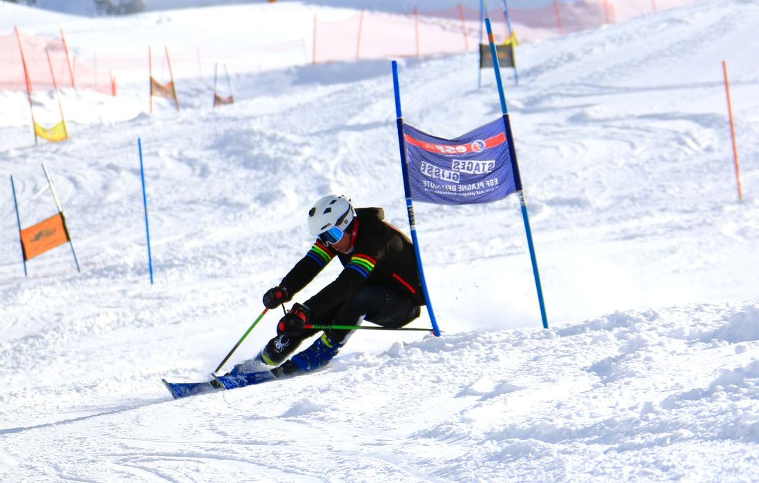 Kids Ski Lessons (6-12 y.) for Skiers with Experience - Team Rider from Ski Shcool ESF Plagne Bellecôte.