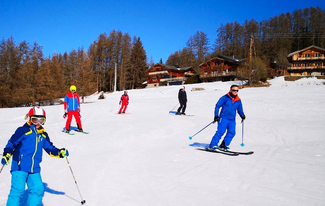 Adult Ski Lessons (from 13 y.) for All Levels.