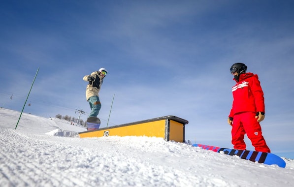 Adults Snowboarding Lessons (from 13 y.) - Plagne Bellec�te