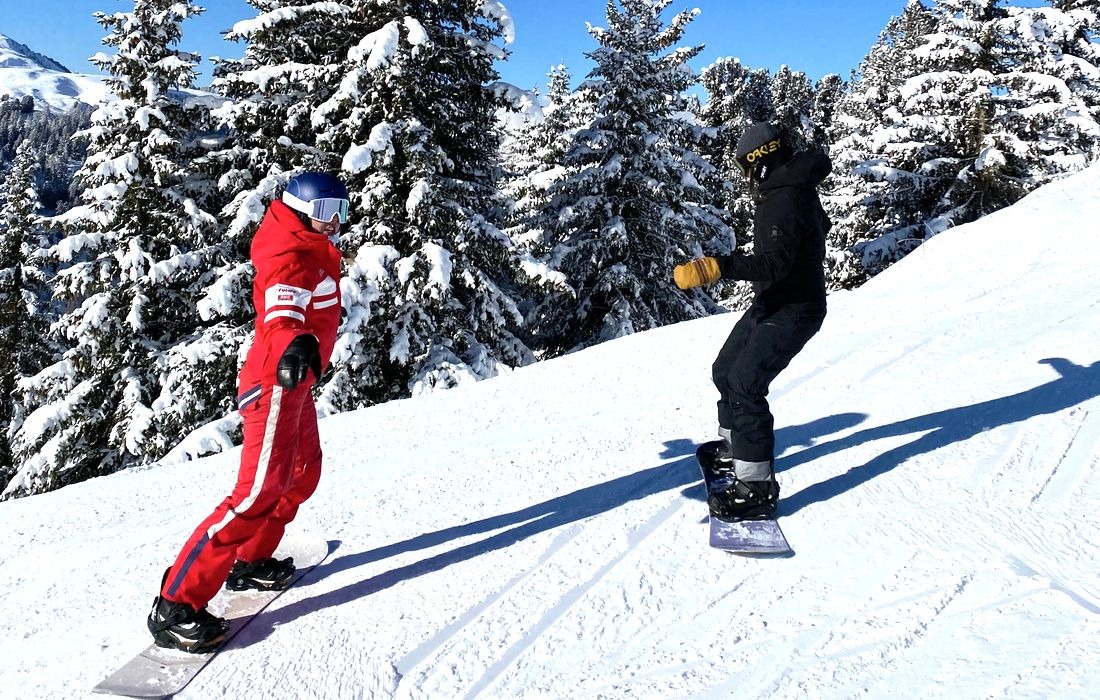 Private Snowboarding Lessons for Kids & Adults of All Levels from Ski Shcool ESF Plagne Bellecôte.