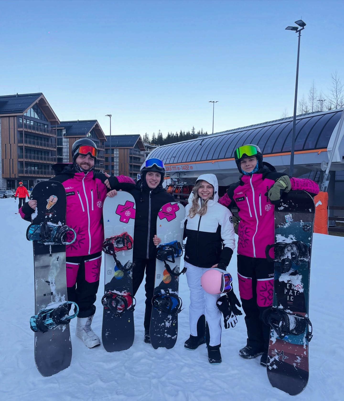Private Snowboarding Lessons for Adults of All Levels from Snowflake Academy Jasná.