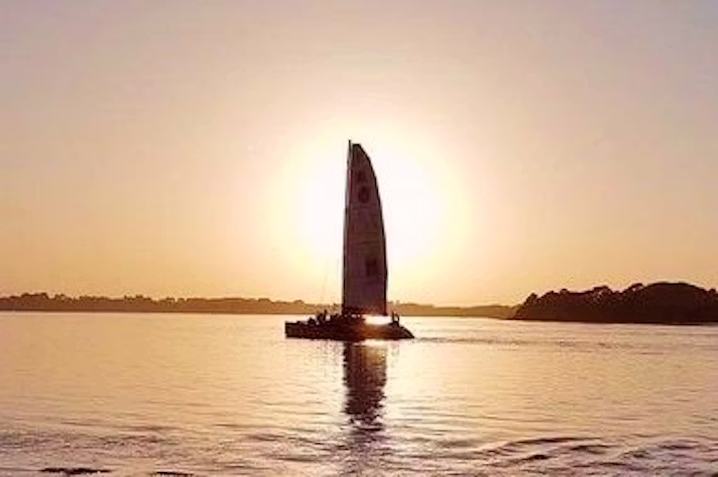 Sunset Catamaran Trip in the Bay of Quiberon with Apéritif from Caseneuve Maxi Catamaran Bretagne.