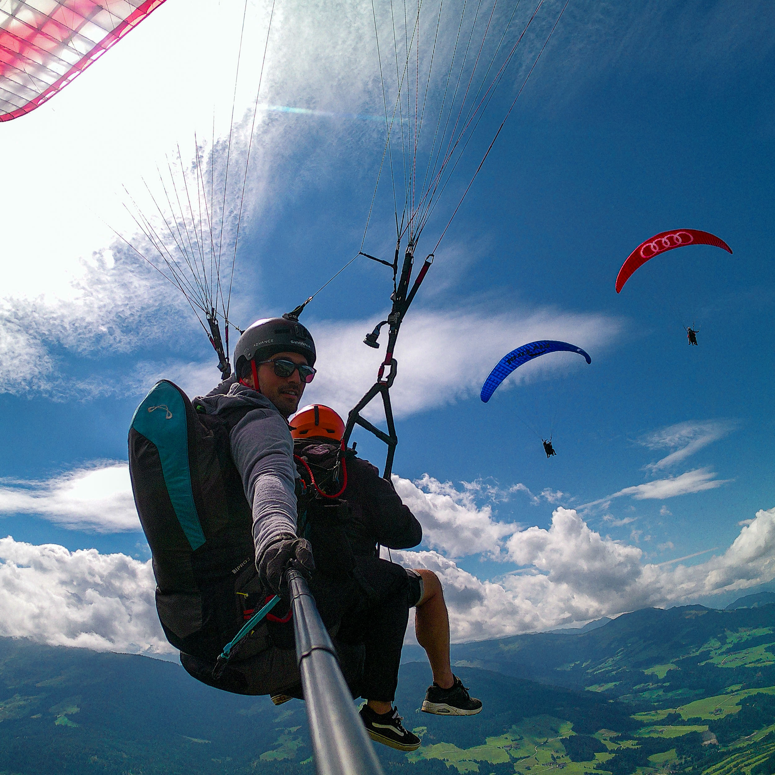 Tandem Paragliding in Tyrol – Panoramic Flight.