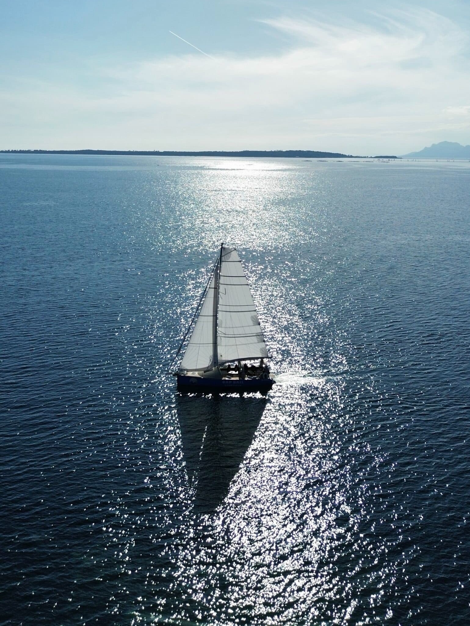 Segeltour in der Bucht von Golfe-Juan mit Einführung ins Segeln.