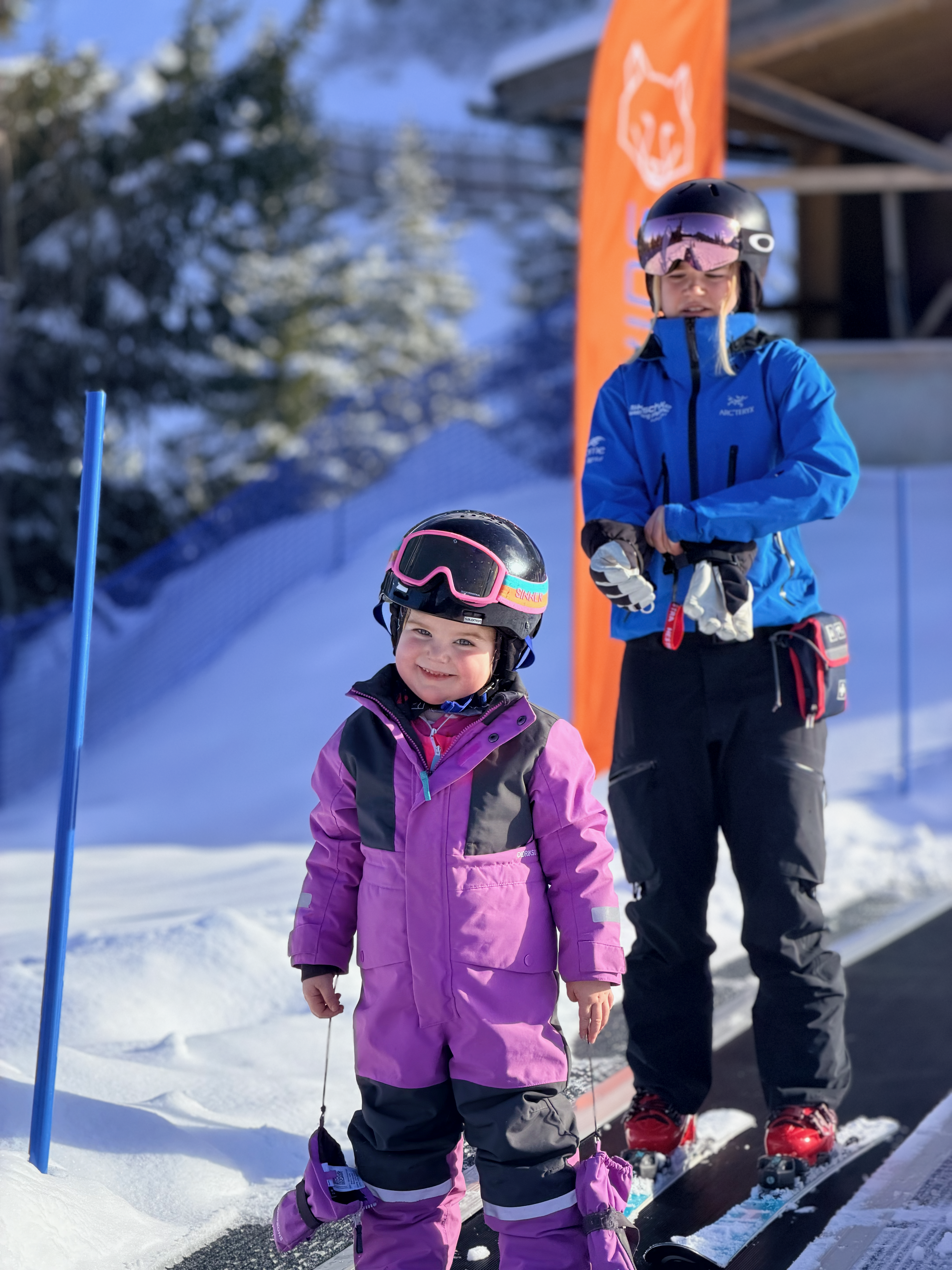 Bambini Kids Ski Lessons (4-6 y.) from Ski School Pfeifhofer Alpendorf.
