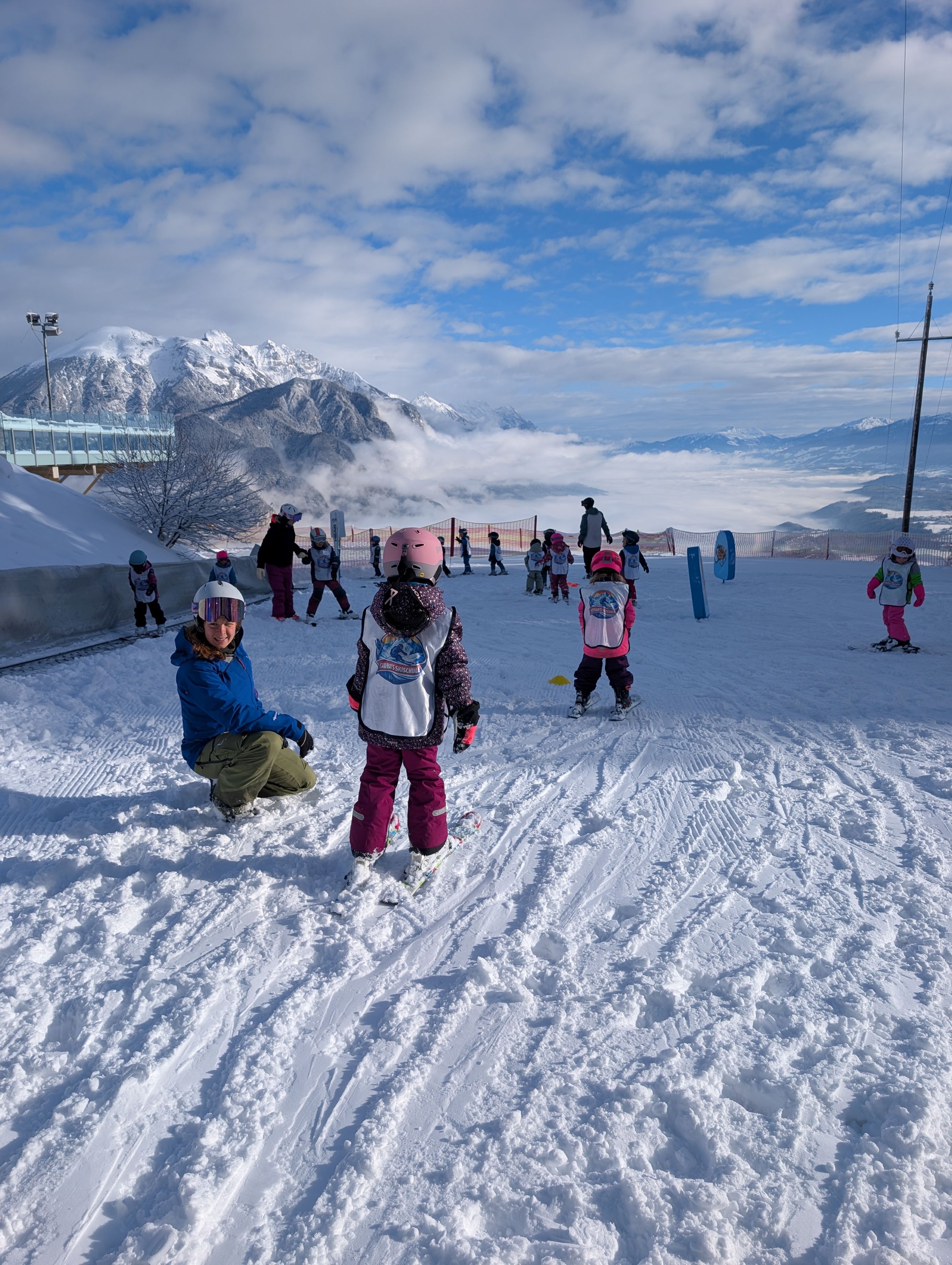 Kinder-Skikurs (5-11 J.) für alle Levels mit Staubi's Skischule.