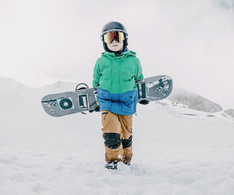 Kids Snowboarding Lessons (9-16 y.) for First Timers - Weekend Camp
