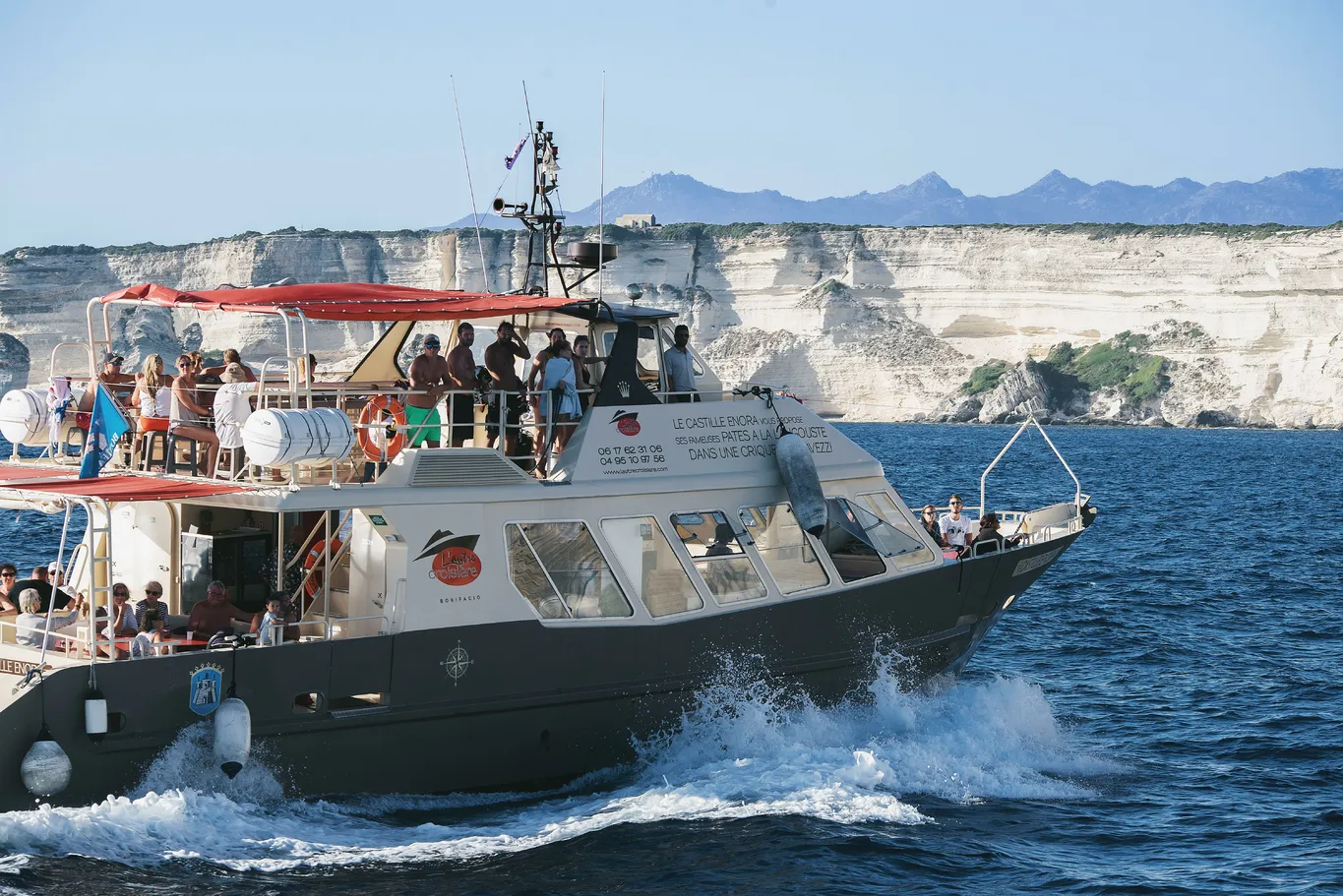 Ganztägige Bootstour mit Mittagessen und Zwischenstopp auf den Lavezzi-Inseln mit L'Autre Croisière Bonifacio.