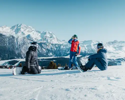 Kids & Adults Snowboarding Lessons (from 10 y.) for All Levels from ESF Courchevel 1850.