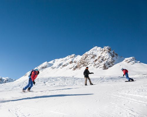 Private Snowboarding Lessons for Kids & Adults (from 10 y.) of All Levels from ESF Courchevel 1850.