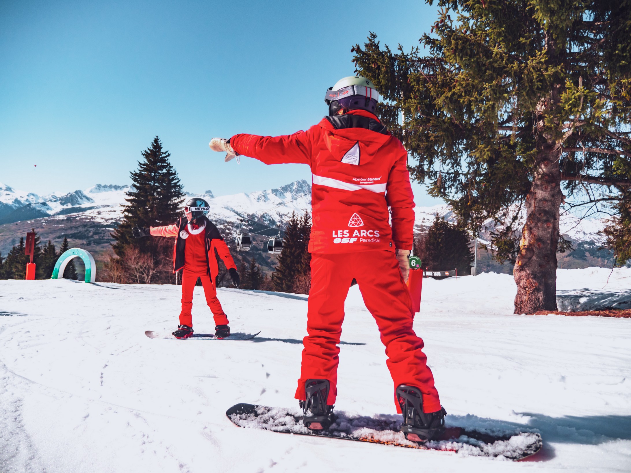 Clases particulares de snowboard para todos los niveles con ESF Arc 1800.