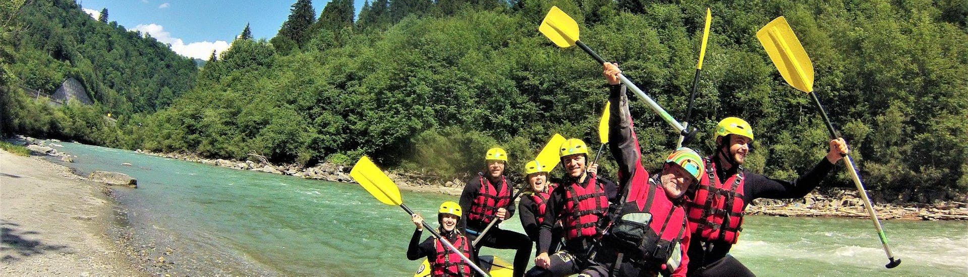 A rafting group looking forward to their Rafting Day Tour on the Salzach River with BBQ with the experienced instructors of Frost Rafting & Canoying Tours Salzburg.