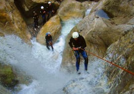 People abseiling while Canyoning through Kobelache in Dornbirn with HIGH 5 outdoor Vorarlberg.