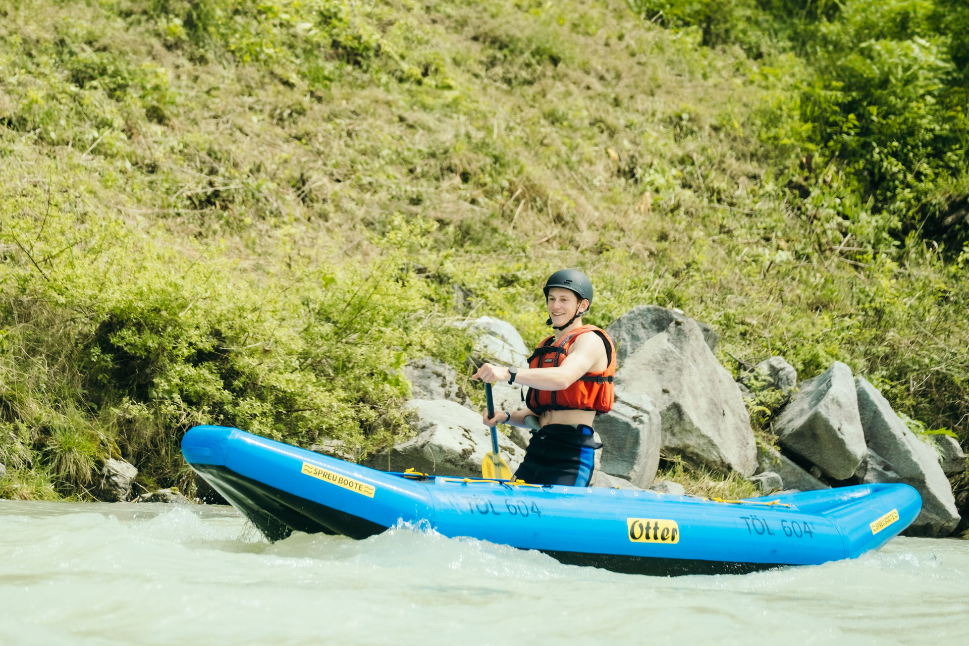 Rafting en canoa por el río Isar con Montevia Lenggries.