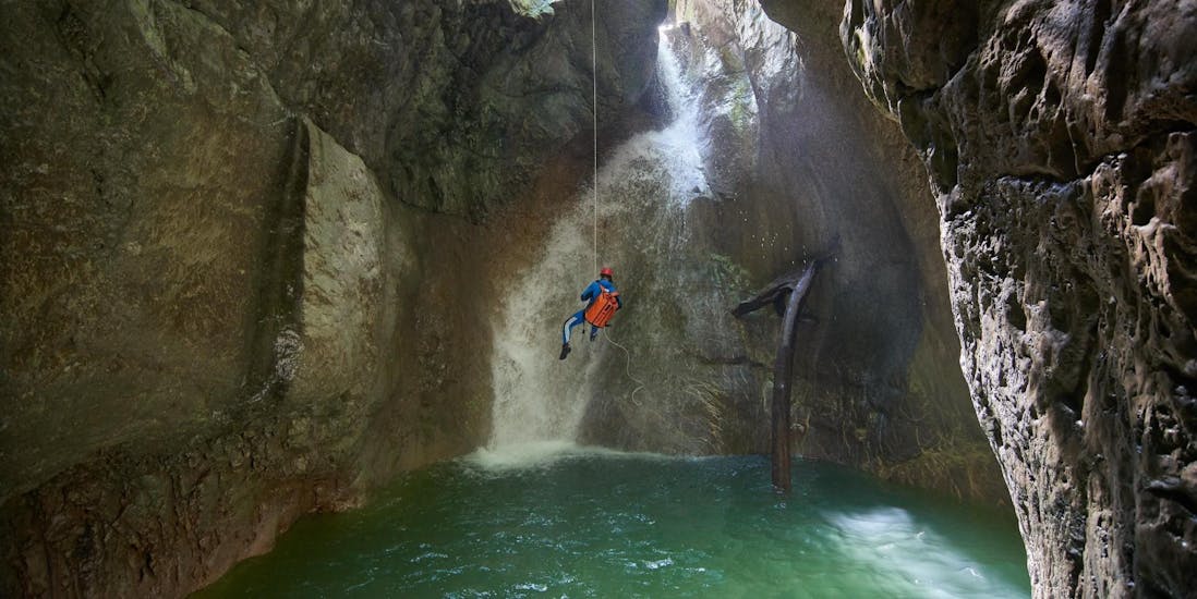 Abseiling while Canyoning in the Auerklamm from Haiming - Jurassic Tour with Outdoor Ötztal.