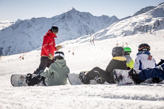Sölden - Snowboarding Lessons for Adults (from 16 y.) of All Levels