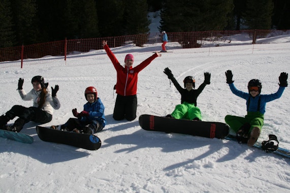 Kids Snowboarding Lessons (8-14 y.) for Beginners
