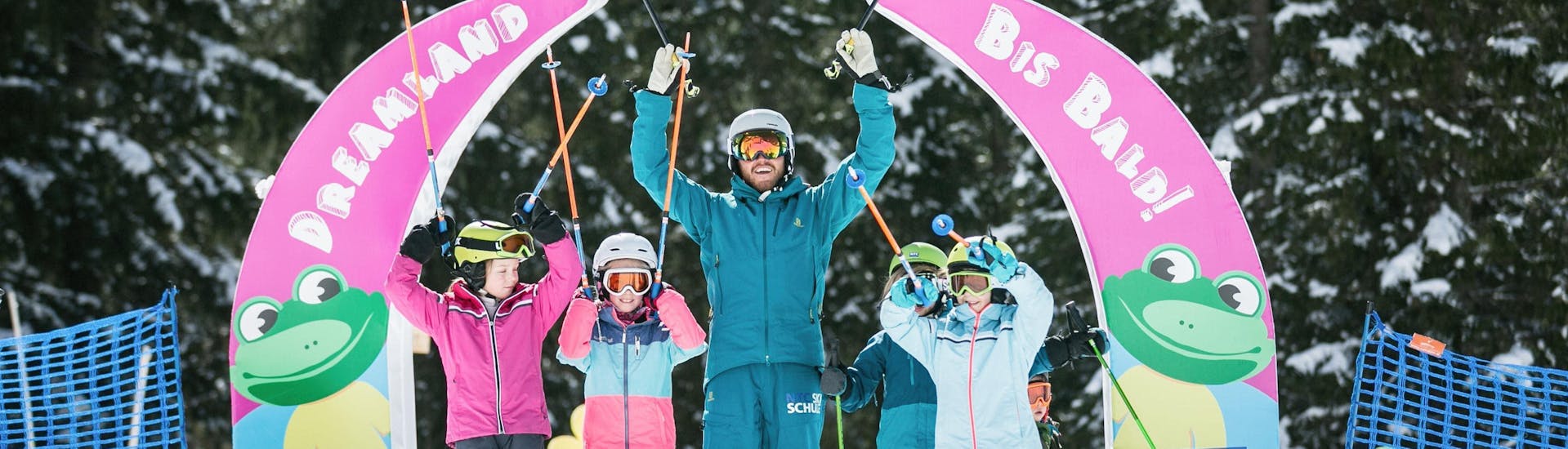 Lezioni di sci per bambini a partire da 4 anni principianti assoluti.