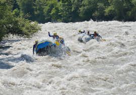 Extrem Rafting in der Imster Schlucht & Ötztaler Ache mit Outdoor Ötztal Inmitten des Wildwassers während des Extrem Rafting in der Imster Schlucht & Ötztaler Ache mit Outdoor Ötztal.