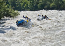 In the middle of the whitewater during Extreme Rafting in Imster Schlucht & Ötztaler Ache with Outdoor Ötztal.