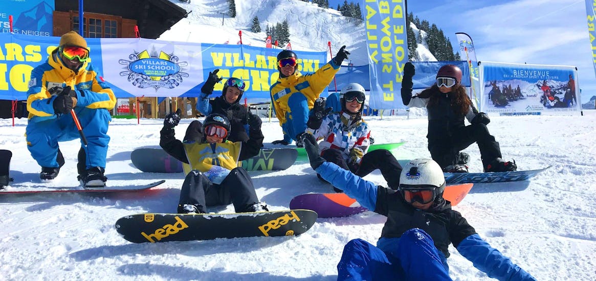 Cours de snowboard Enfants (5-16 ans) pour Tous niveaux.