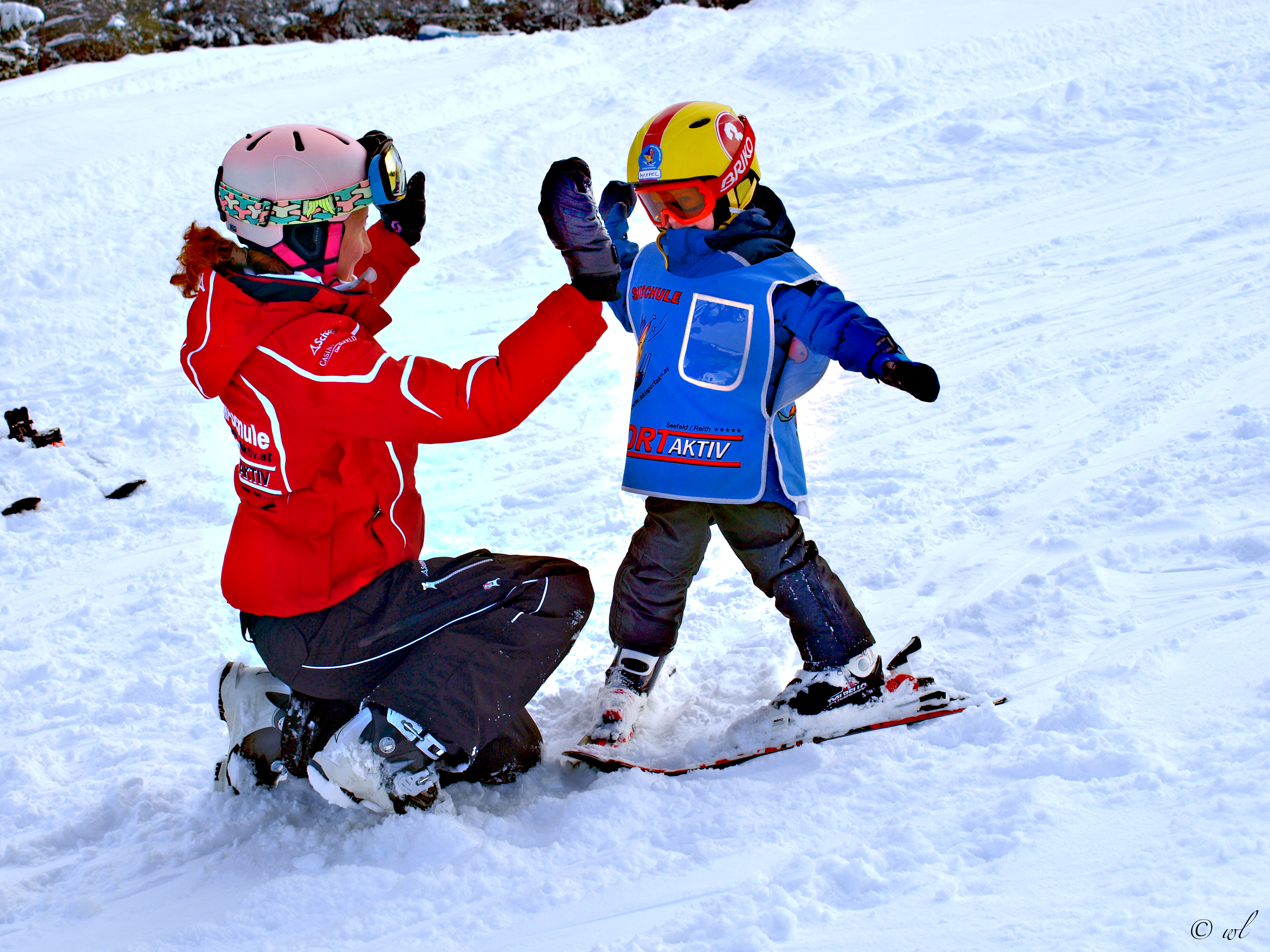 Kids Ski Lessons "Mini" (3-5 y.) for First Timers from Ski School Sport Aktiv Seefeld.