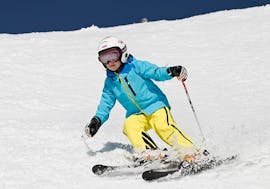 Clases de esquí para niños a partir de 7 años para todos los niveles con Skischule Pöschl am Arber.