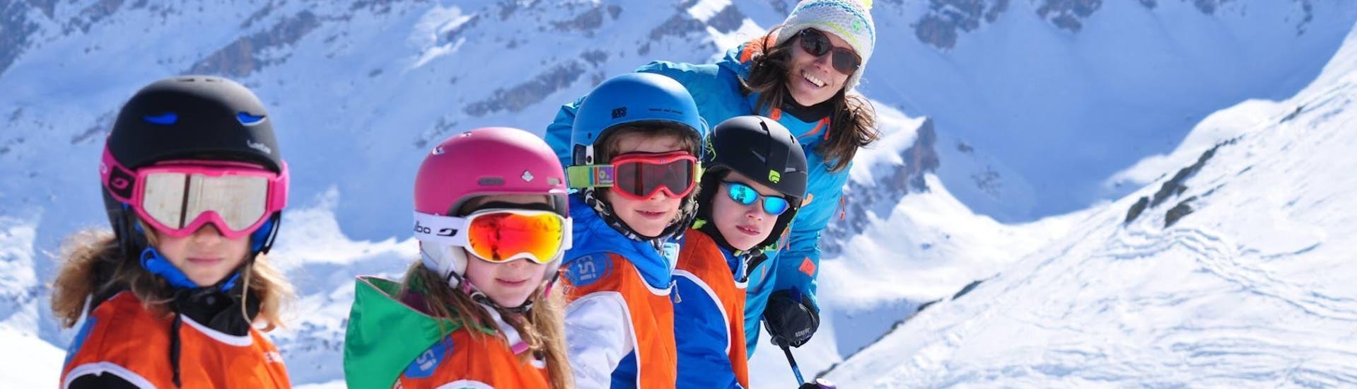 Lezioni di sci per bambini di tutti i livelli (4-12 anni).
