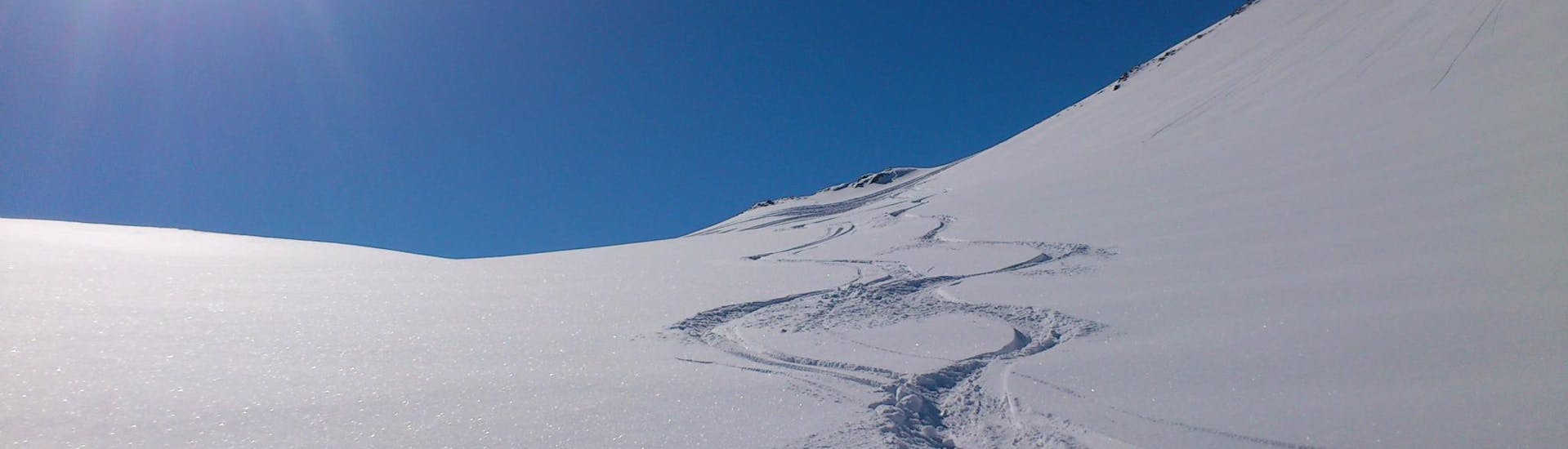 Privé Off-Piste skilessen voor alle niveaus.