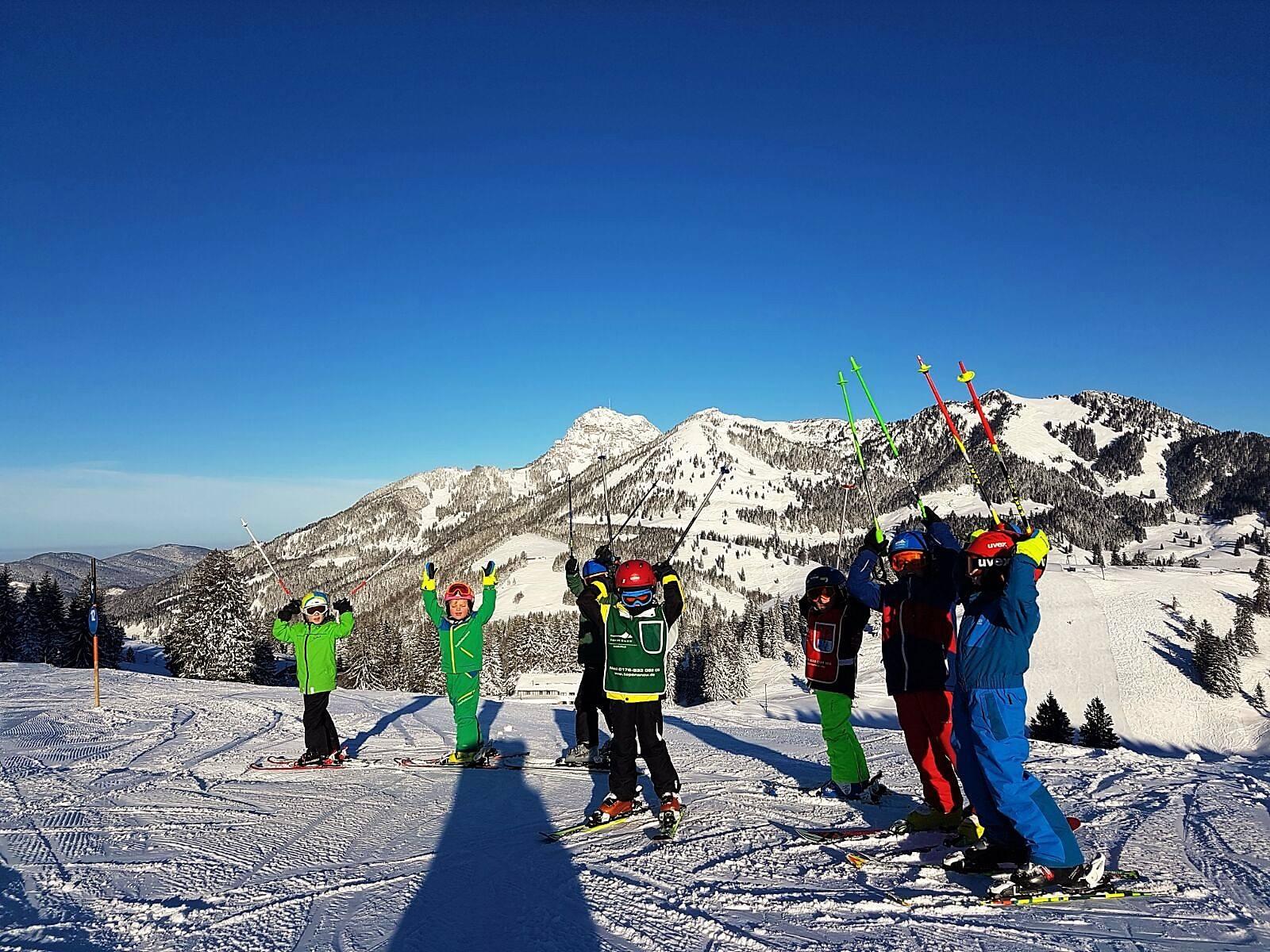 Children before the descent with Alpine and Winter Sports School TOP ON SNOW Sudelfeld