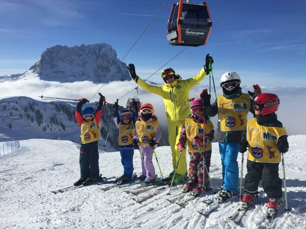 Kinder-Skikurs (4-12 J.) für alle Levels - Halbtags mit Skischule 2000 Wolkenstein.
