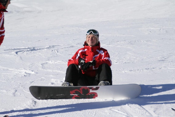 Kids (from 8 y.) & Adult Snowboarding Lessons for Beginners