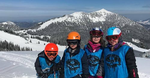 Skilessen voor kinderen vanaf 3 jaar voor alle niveaus met Snowcamp Martina Loch Spitzingsee Skilessen voor kinderen vanaf 3 jaar voor alle niveaus met Snowcamp Martina Loch Spitzingsee.