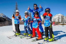 Lezioni di sci (4-12 anni) per tutti i livelli a Villeneuve con Ski Connections Serre Chevalier.