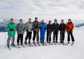 Skikurs für Erwachsene für Anfänger mit Skischule Aktiv Wildschönau Eine Gruppe erwachsener Skifahrer während ihres Erwachsenen-Skikurses für Anfänger mit der Skischule Aktiv in der Wildschönau.
