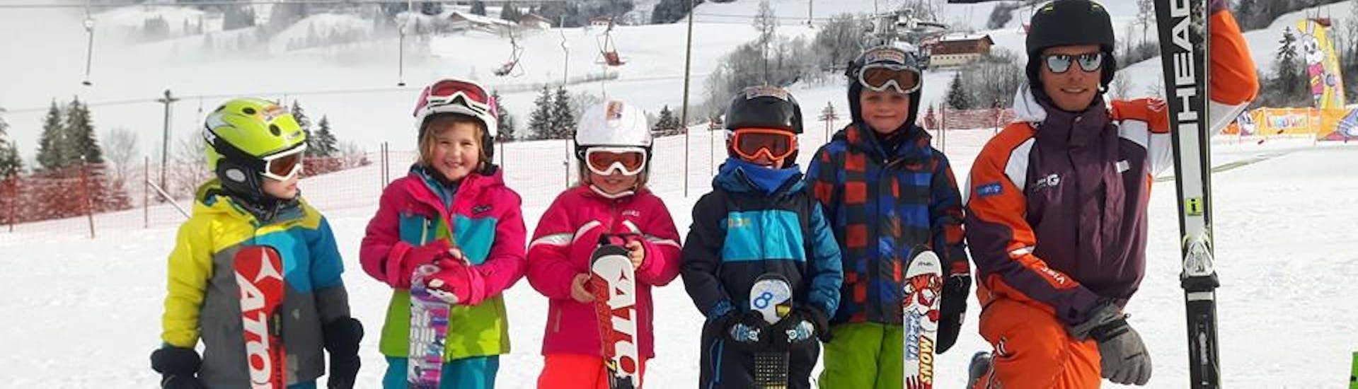 Kinder-Skikurs (4-6 J.) + Skiverleih Package für alle Levels mit Skischule Toni Gruber.