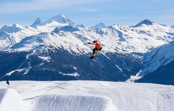 Crans Montana - Freestyle Snowboarding Lessons FWT (12-17 y.) - Max 5 - Montana