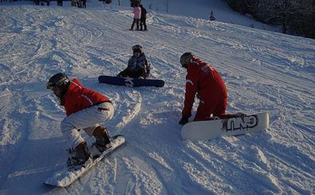 Kids Snowboarding Lessons (8-12 y.) for First Timers