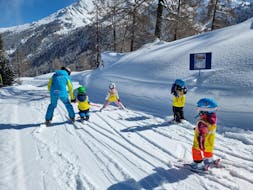 Skilessen voor kinderen (2½-4 j.) - Siviez met Ski School ESI Arc en Ciel Nendaz-Siviez.