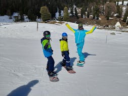 Snowboardkurs für Kinder (ab 6 J.) in Siviez für alle Levels mit Skischule ESI Arc en Ciel Nendaz-Siviez.