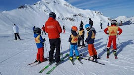 Skilessen voor kinderen (3-16 jaar) voor alle niveaus met Redcarpet Swiss Snowsports - Champéry.