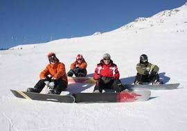 Private Snowboarding Lessons for Groups of All Levels from Ski School Snowacademy Gastein.