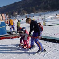 Lezioni private di sci per bambini a partire da 4 anni per tutti i livelli con Skischule Total Tulfes/Rinn.