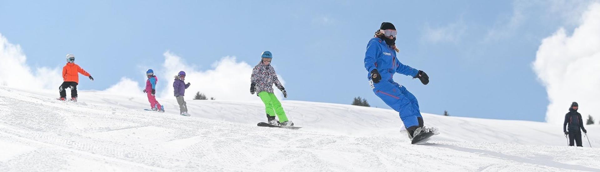 People are taking Snowboarding Lesson (from 8 y.) for All Levels with our partner Starski Grand Bornand.