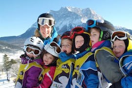 Clases de esquí para niños a partir de 4 años para debutantes con Tiroler Skischule Lermoos Pepi Pechtl.