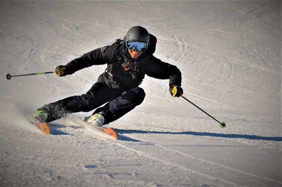 Adult Ski Lessons for Advanced Skiers