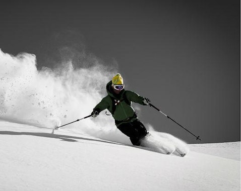 Private Off-Piste Skiing Lessons for Teens and Adults