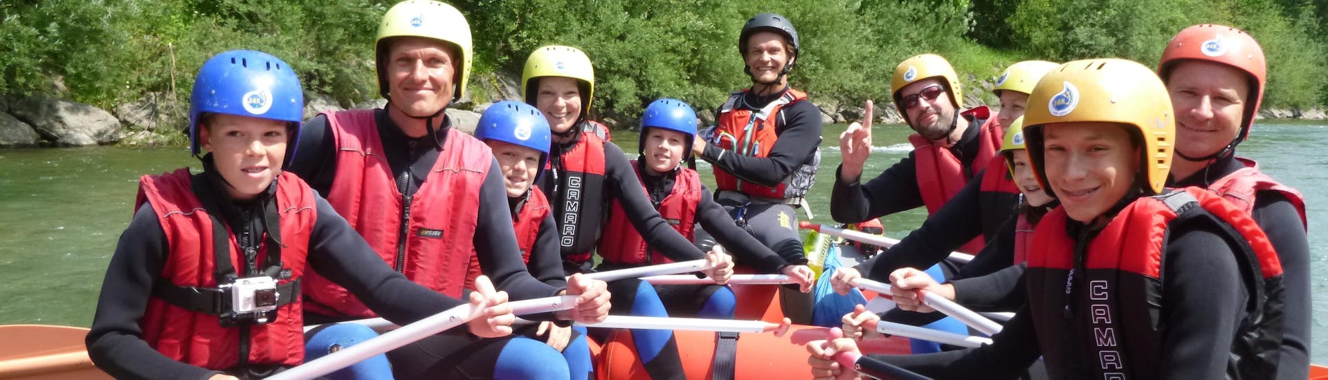 A group on the Rafting Boots in Allgäu with Spirits of Nature Allgäu.