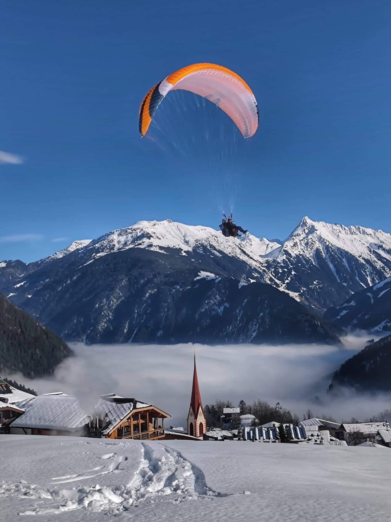 Tandem paragliden Zillertal in Mayrhofen met Fly 2095 Zillertal.